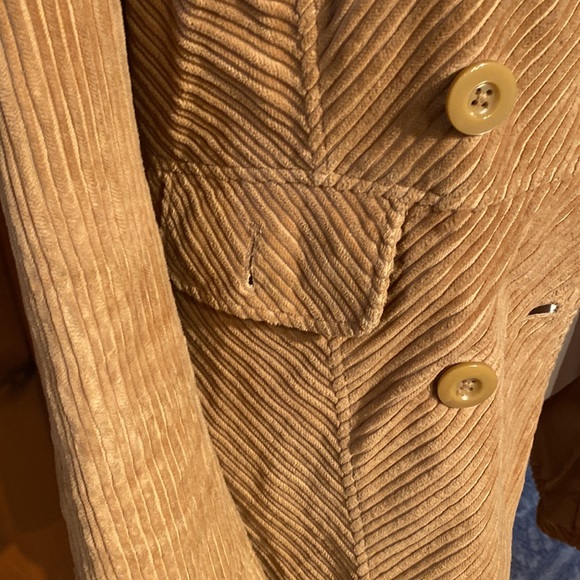Tan retro corduroy blazer medium in size - Picture 5 of 12